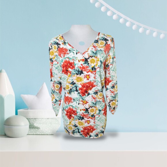 Mario Serrani Tops - Mario Serrani Women Top Sz S NWT Green Floral V-Neck Top 3/4 Sleeves